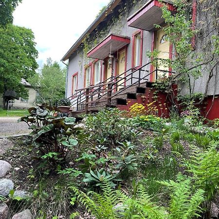Koulumaeki Hostel Karkola Luaran gambar