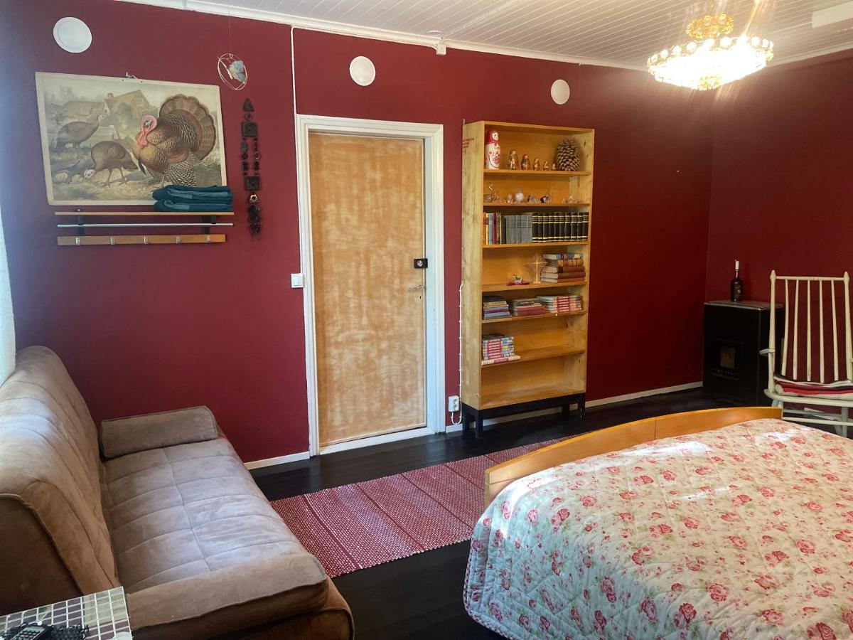 Koulumaeki Hostel Karkola Luaran gambar
